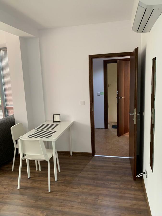 Lilia 4 Self-Check In Apartment Sofia Exterior photo
